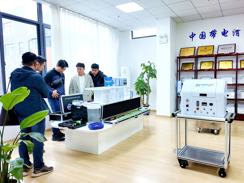 乐友新能源客户考察